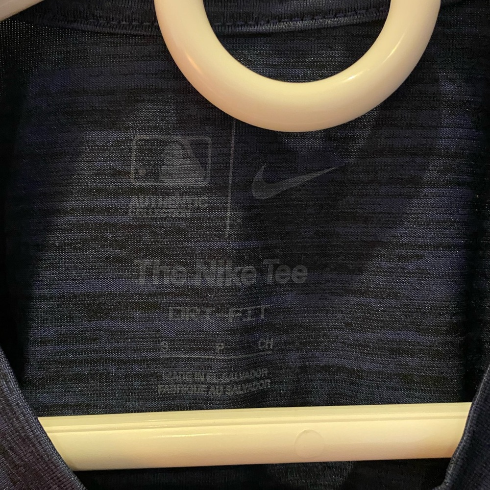 NIKE New York Yankee’s Dri-fit T-Shirt Men’s Small - Picture 3 of 3